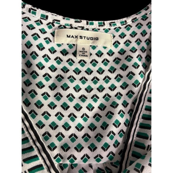 Max Studio Womens Green White Geometric Faux Wrap V-Neck Sleeveless Blouse Top S - Picture 10 of 12